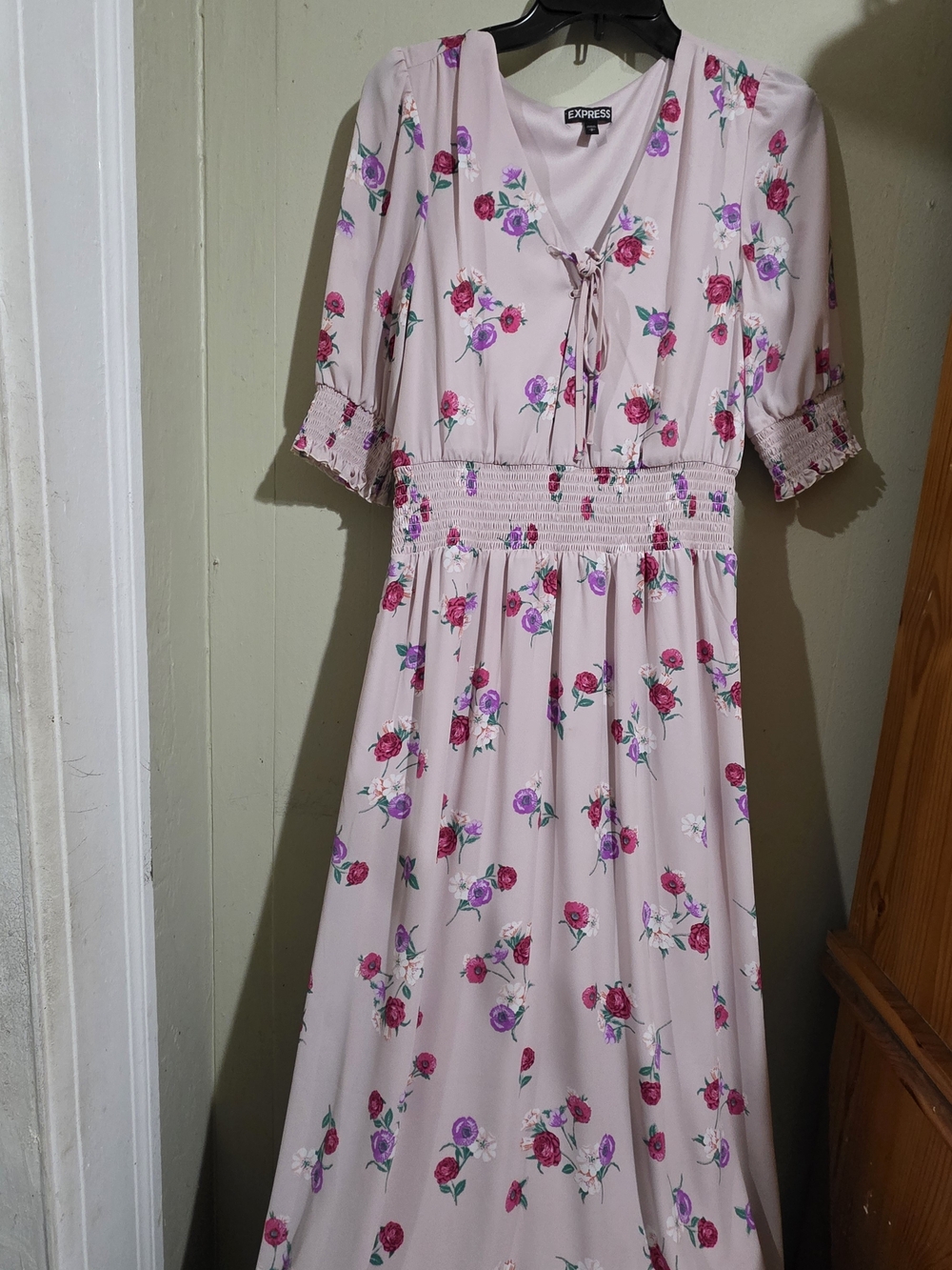 Express Pink Floral Tie-Front Smocked Waist Maxi Dress Used Size S